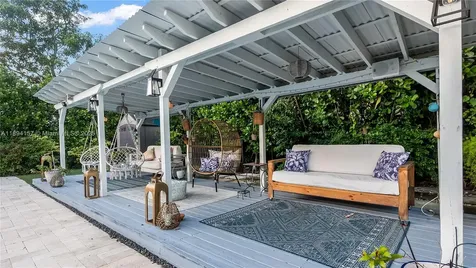1015 NE 119th Street North Miami FL 33161
