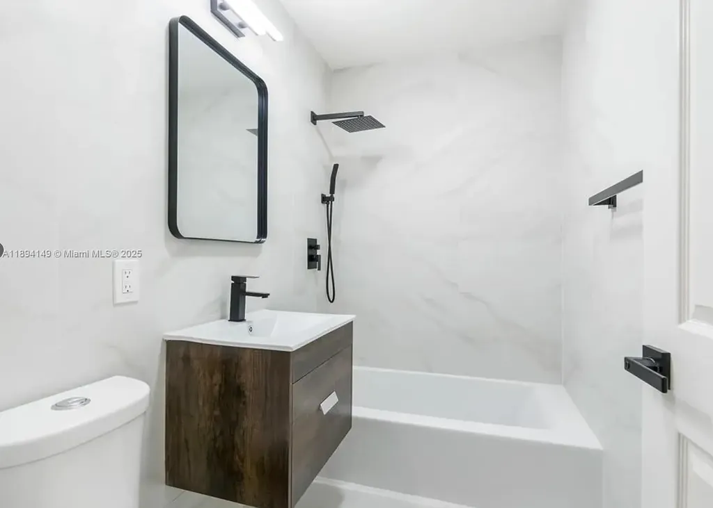 6850 NW 2nd Avenue Boca Raton FL 33487