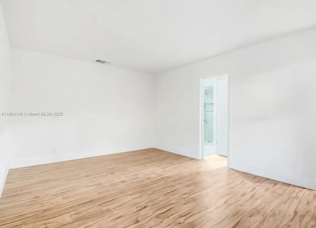 6850 NW 2nd Avenue Boca Raton FL 33487