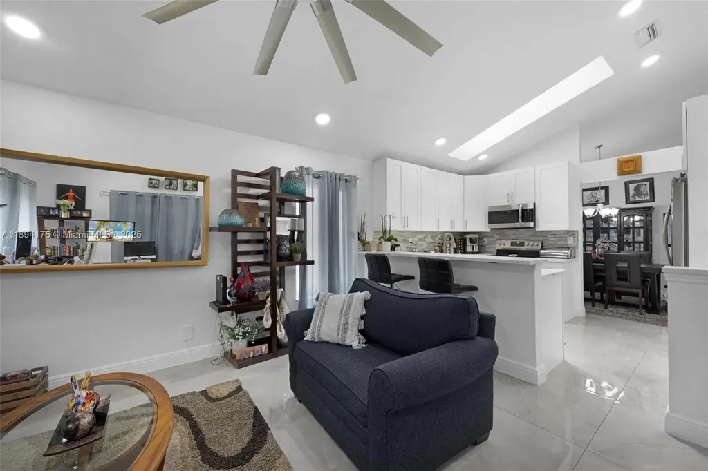 12714 NW 19th Manor Coral Springs FL 33071