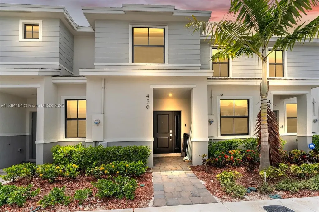 450 NE 13th Street Florida City FL 33034