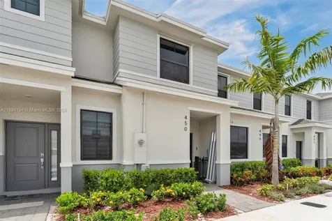450 NE 13th Street Florida City FL 33034