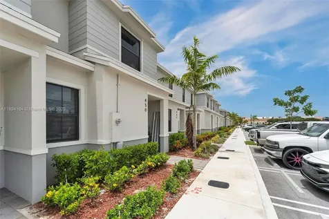 450 NE 13th Street Florida City FL 33034