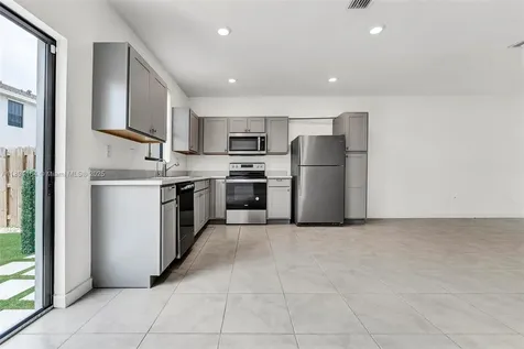 450 NE 13th Street Florida City FL 33034