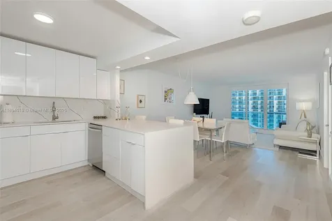 Miami Beach FL 33139