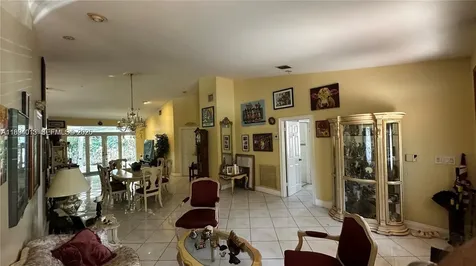 6391 SW 20th Street West Miami FL 33155