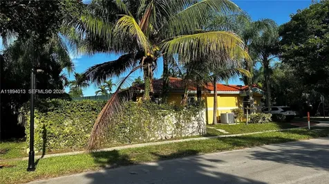 6391 SW 20th Street West Miami FL 33155