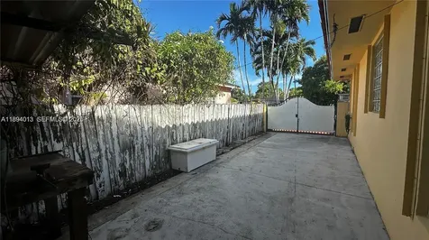 6391 SW 20th Street West Miami FL 33155