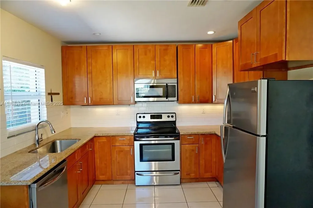 1636 NE 15th Avenue Fort Lauderdale FL 33305