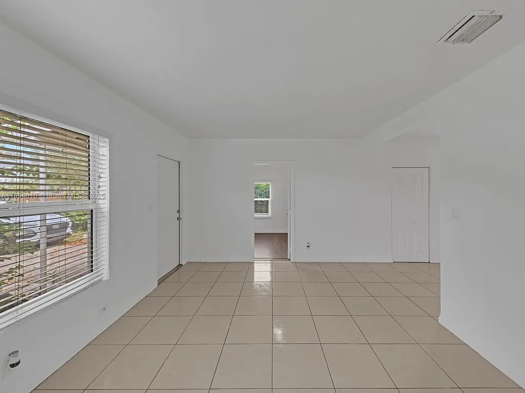 1636 NE 15th Avenue Fort Lauderdale FL 33305