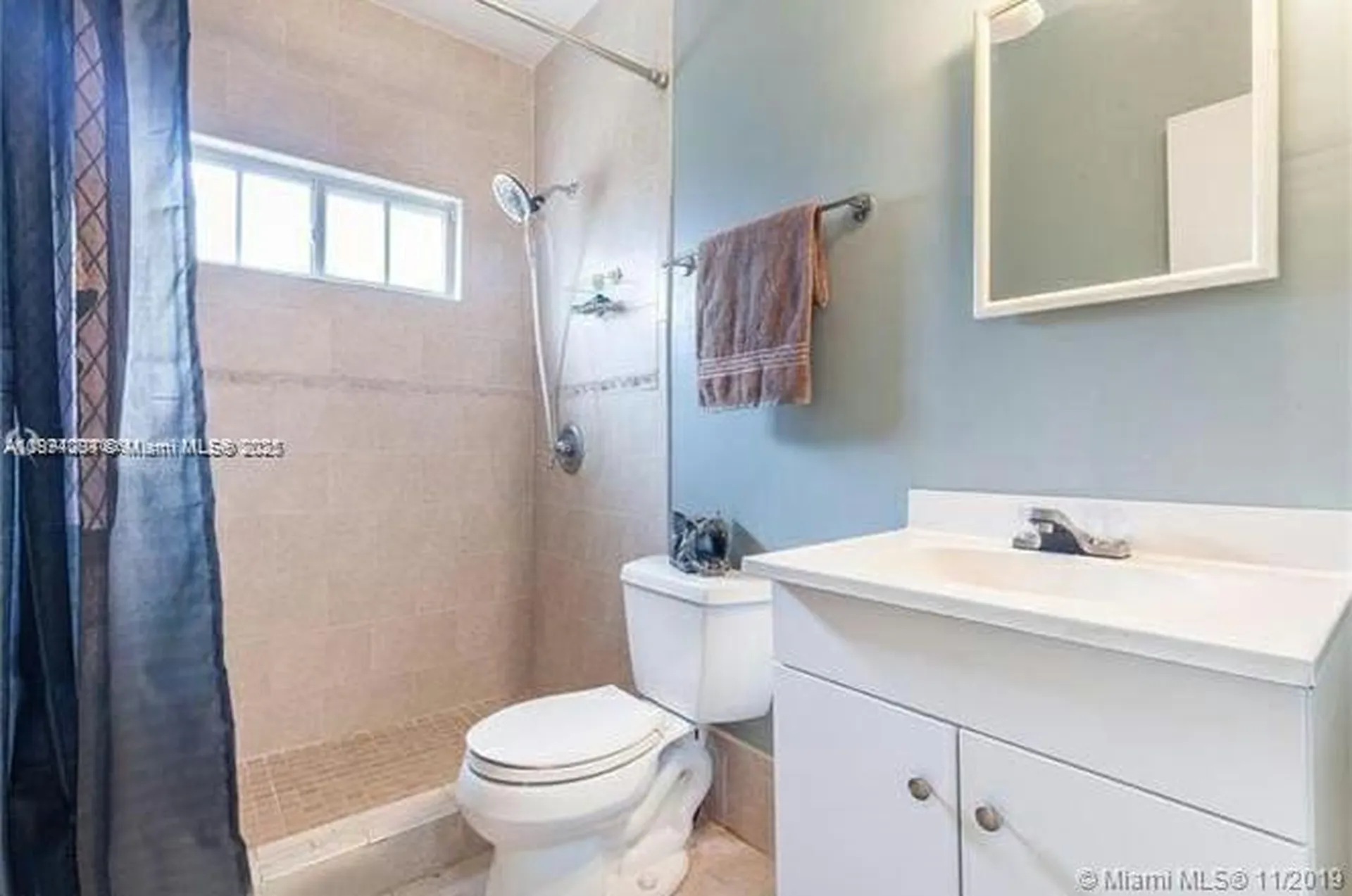 1025 NE 17th Way Fort Lauderdale FL 33304