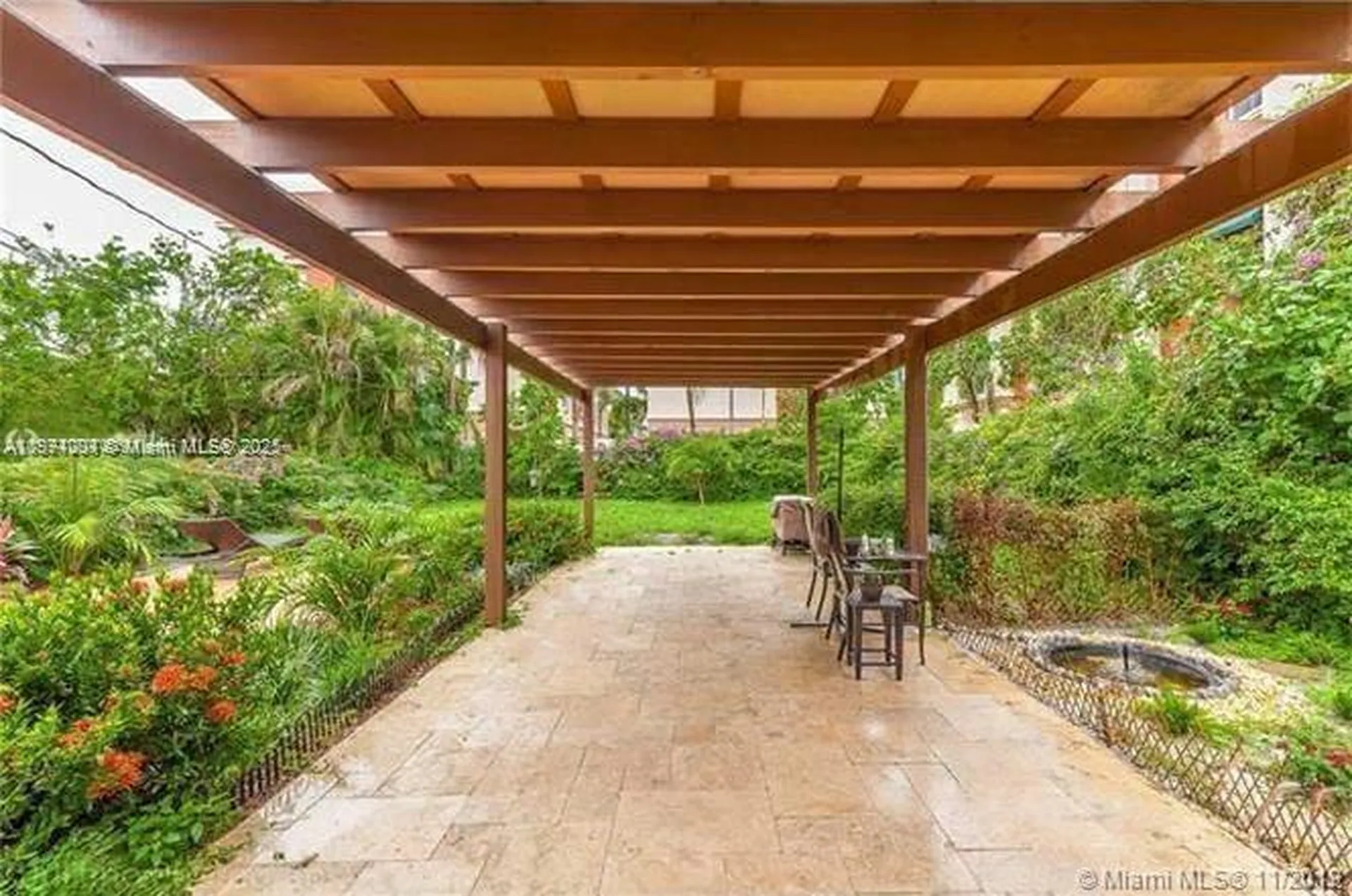 1025 NE 17th Way Fort Lauderdale FL 33304