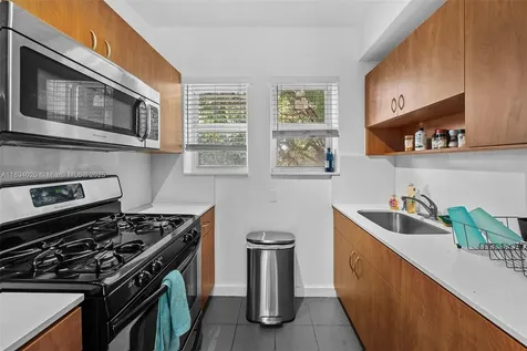 1515 West Avenue Miami Beach FL 33139