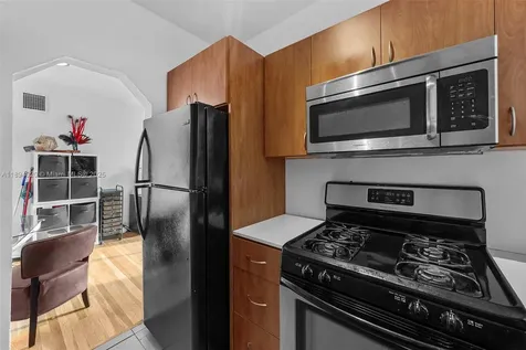 1515 West Avenue Miami Beach FL 33139