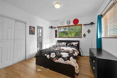 1515 West Avenue Miami Beach FL 33139