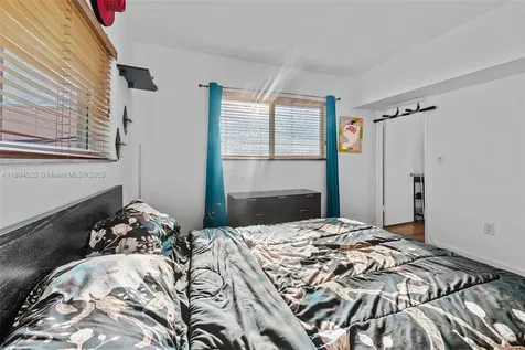 1515 West Avenue Miami Beach FL 33139