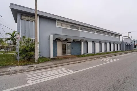 1901 NW 7th Street Miami FL 33125