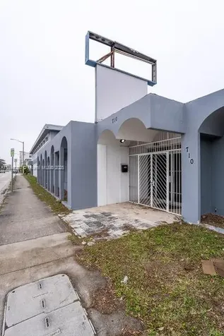 1901 NW 7th Street Miami FL 33125