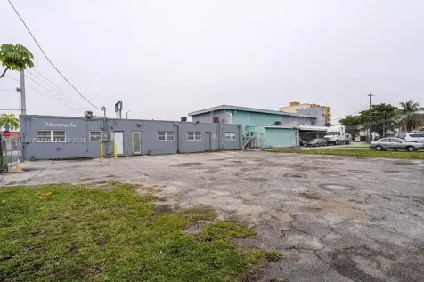 1901 NW 7th Street Miami FL 33125