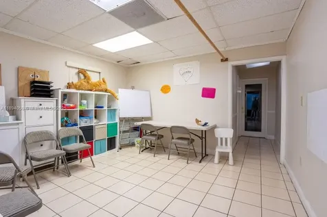 1901 NW 7th Street Miami FL 33125