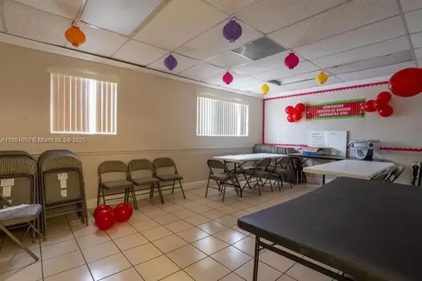 1901 NW 7th Street Miami FL 33125