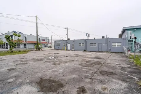 1901 NW 7th Street Miami FL 33125