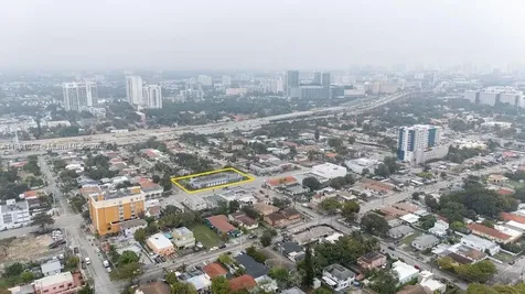1901 NW 7th Street Miami FL 33125
