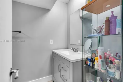 19440 NE 26th Avenue Miami FL 33180