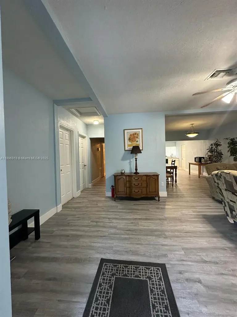 131 Carolina Avenue Fort Lauderdale FL 33312