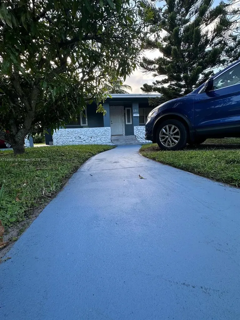131 Carolina Avenue Fort Lauderdale FL 33312