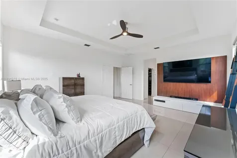 14856 SW 27th Terrace Miami FL 33185