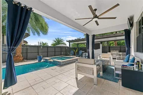 14856 SW 27th Terrace Miami FL 33185