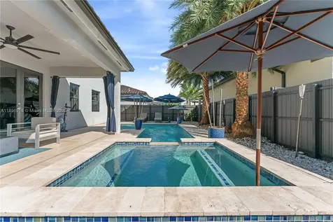 14856 SW 27th Terrace Miami FL 33185