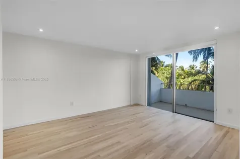 155 Ocean Lane Drive Key Biscayne FL 33149