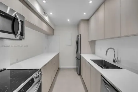 155 Ocean Lane Drive Key Biscayne FL 33149
