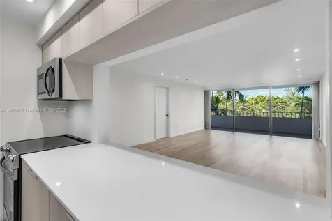 155 Ocean Lane Drive Key Biscayne FL 33149
