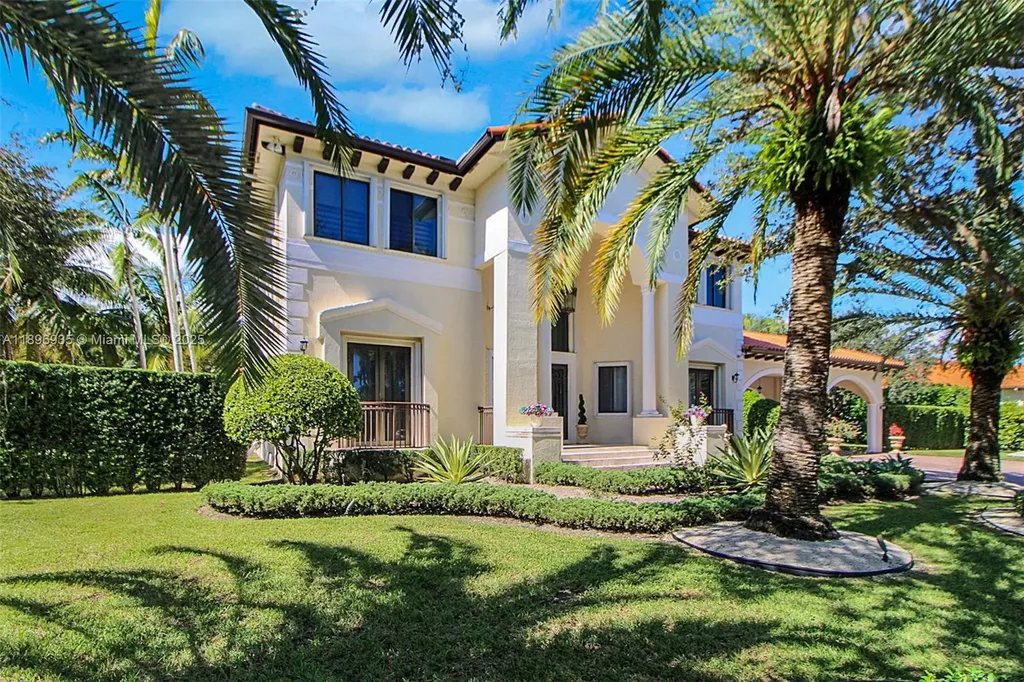 18968 SW 80th Court Cutler Bay FL 33157