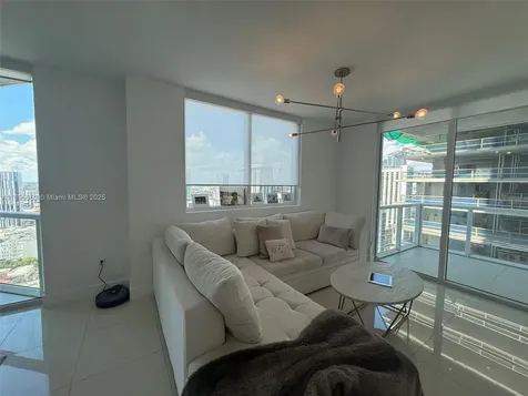 244 Biscayne Boulevard Miami FL 33132
