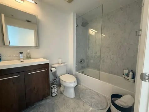 244 Biscayne Boulevard Miami FL 33132