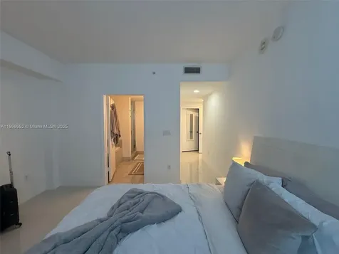 244 Biscayne Boulevard Miami FL 33132