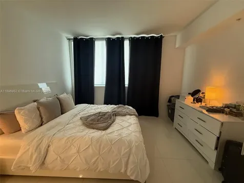 244 Biscayne Boulevard Miami FL 33132