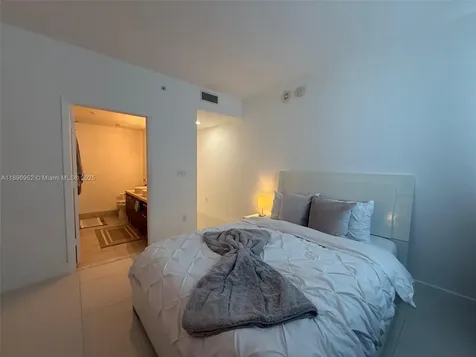 244 Biscayne Boulevard Miami FL 33132