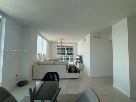 244 Biscayne Boulevard Miami FL 33132