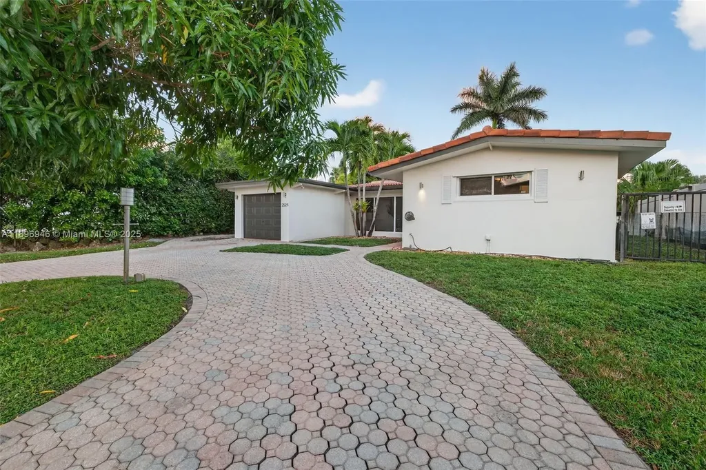 2524 Marathon Lane Fort Lauderdale FL 33312