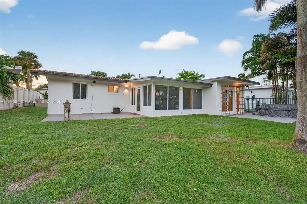 2524 Marathon Lane Fort Lauderdale FL 33312