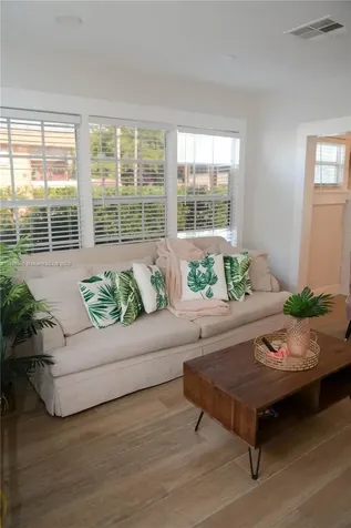 1274 SW 5 Street Miami FL 33135