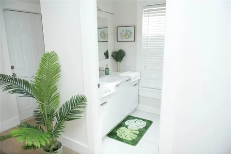 1274 SW 5 Street Miami FL 33135