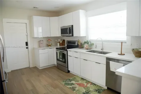 1274 SW 5 Street Miami FL 33135