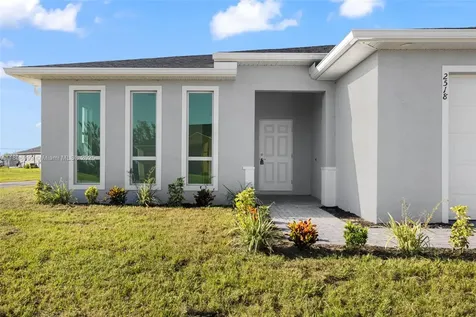 2518 NW 10th Terrace Cape Coral FL 33993