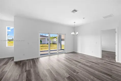 2518 NW 10th Terrace Cape Coral FL 33993